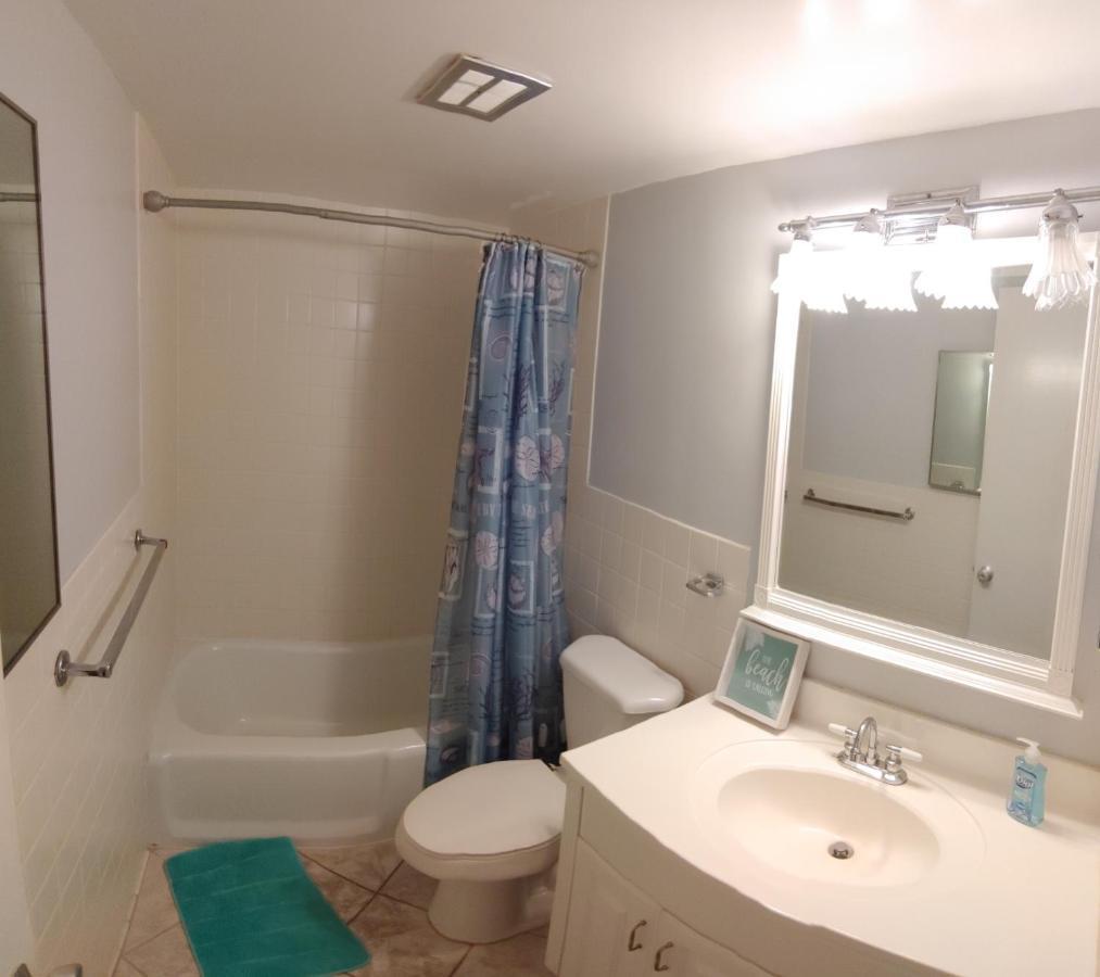 Space Coast Retreat サテライト・ビーチ エクステリア 写真